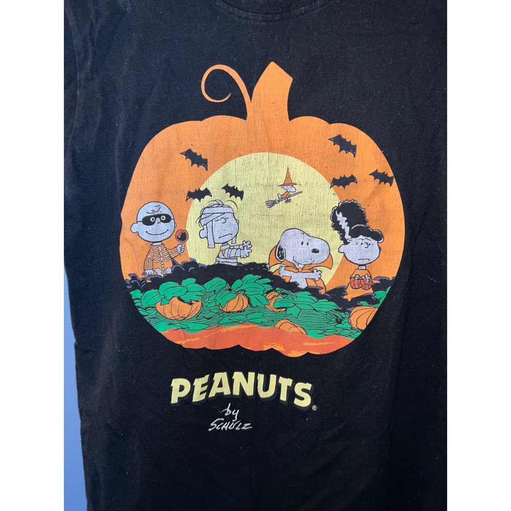 Peanuts Halloween Graphic T-Shirt Black Charlie Brown Snoopy Pumpkin Small - Picture 2 of 4